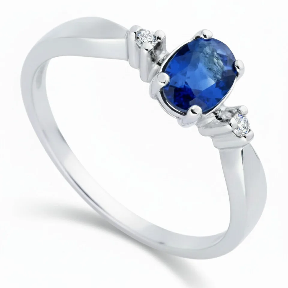 Pierścionek zaręczynowy Vivid z białego złota z owalnym szafirem i diamentami GESELLE