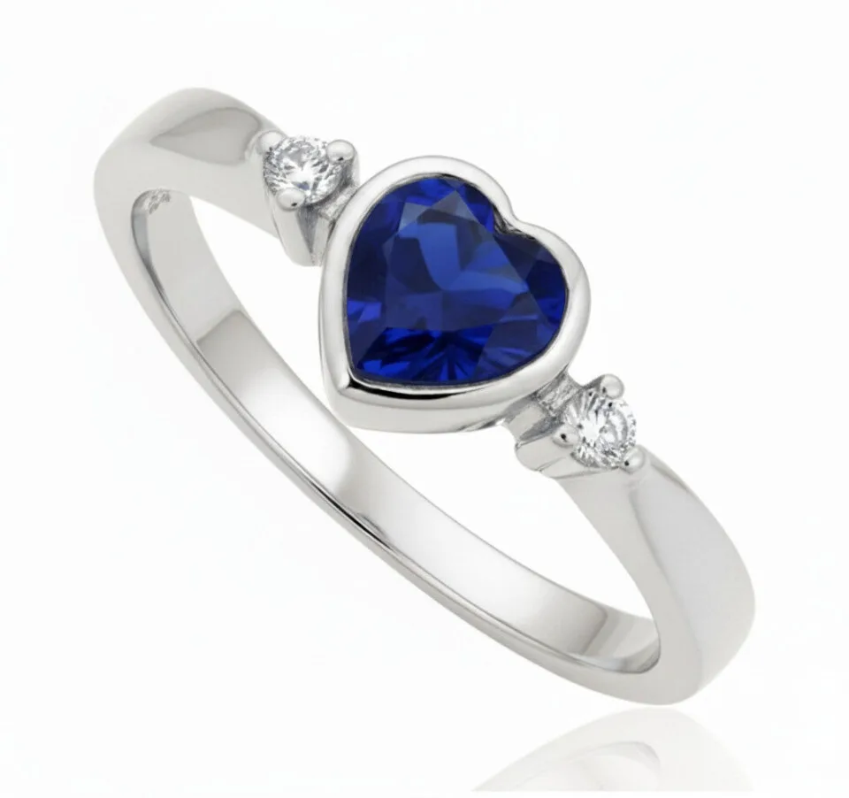 Pierścionek zaręczynowy z szafirem w kształcie serca i diamentami – złoto białe 585